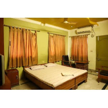 Roxy Inn,Cuttack Eksteriør bilde