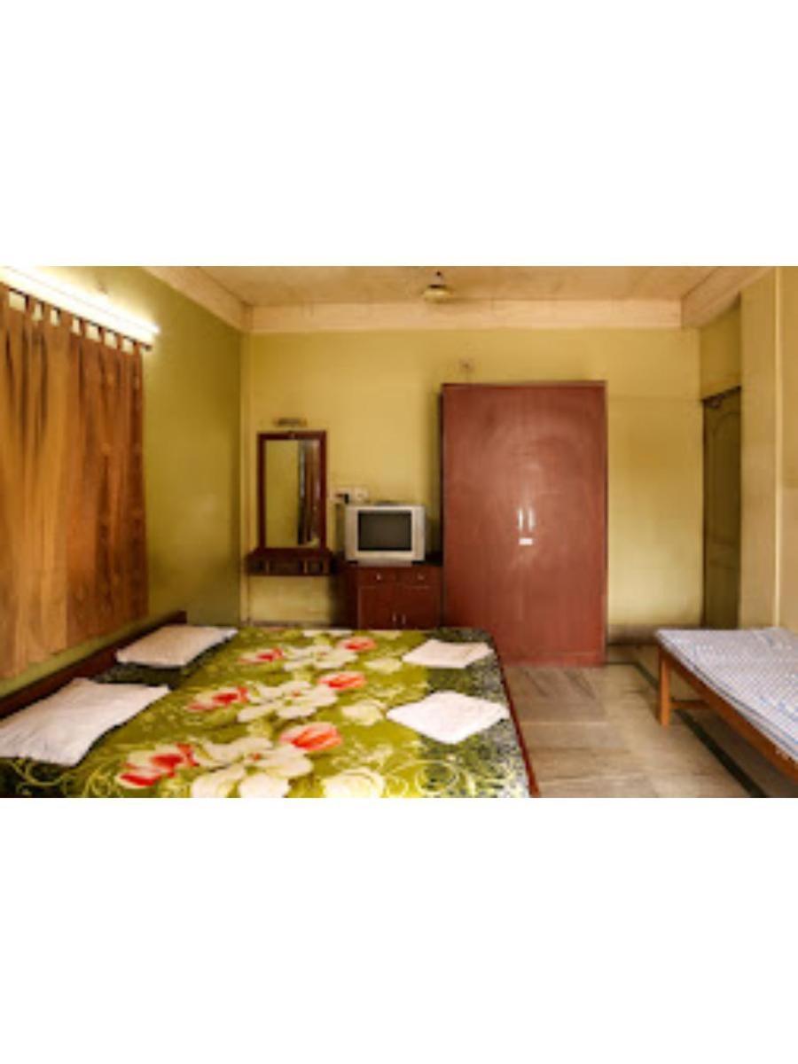 Roxy Inn,Cuttack Eksteriør bilde
